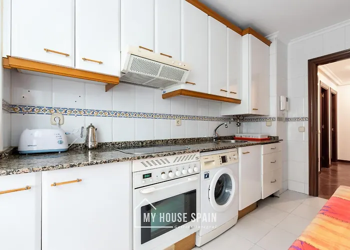 Myhousespain - Amplio En El Centro De *